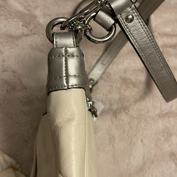 Coach handbag - authentic - Picture 11 of 12